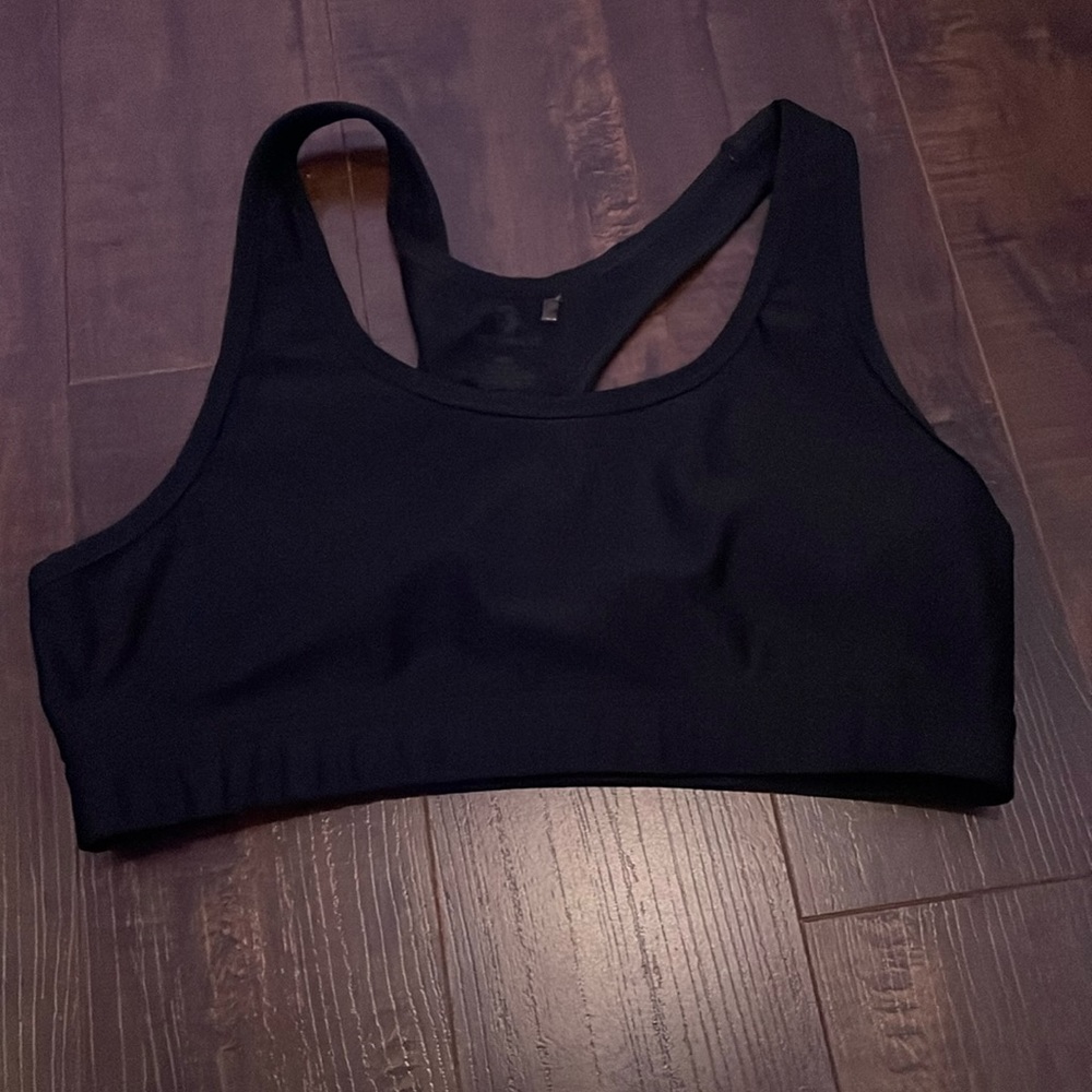 Tag Athletica basic sports bra with stretchy band for support